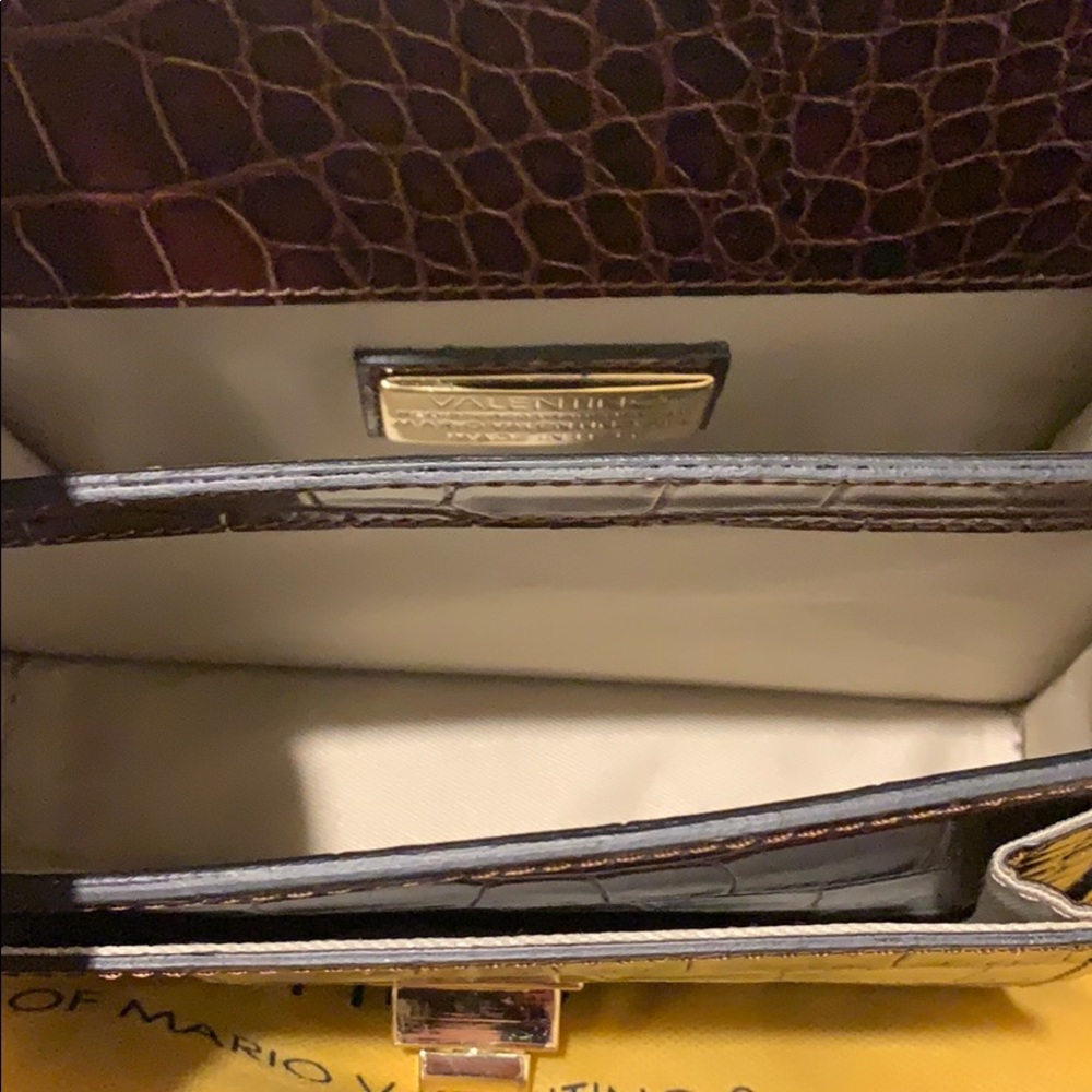 Handbag - Picture 4 of 4